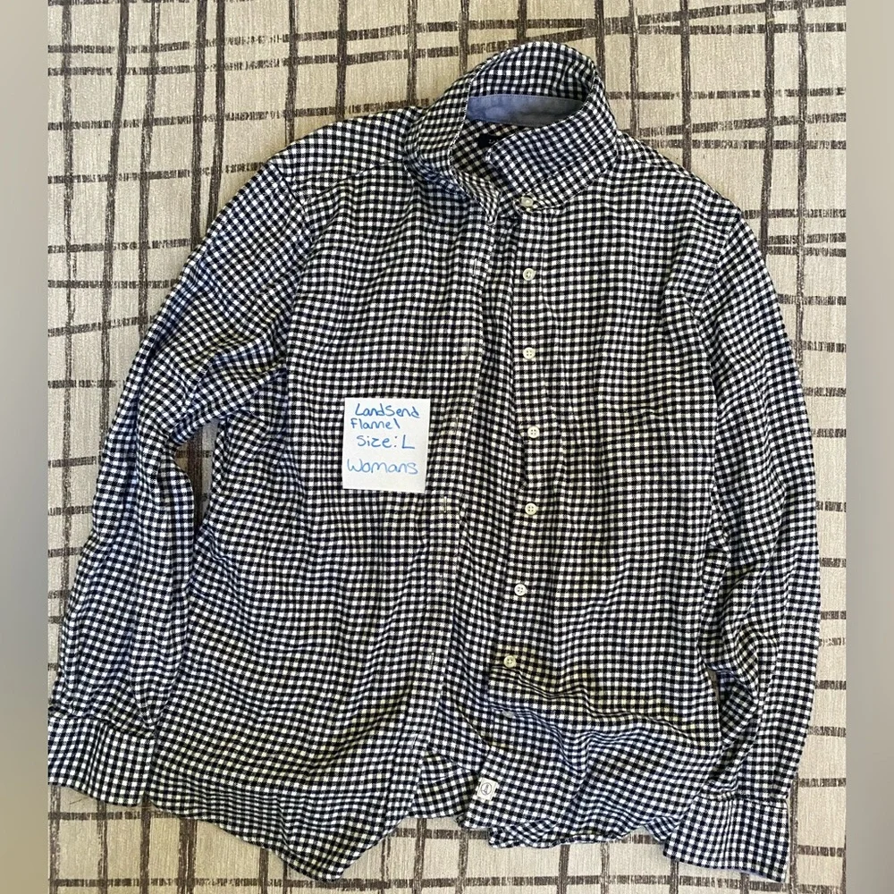 Flannels - Picture 2 of 9